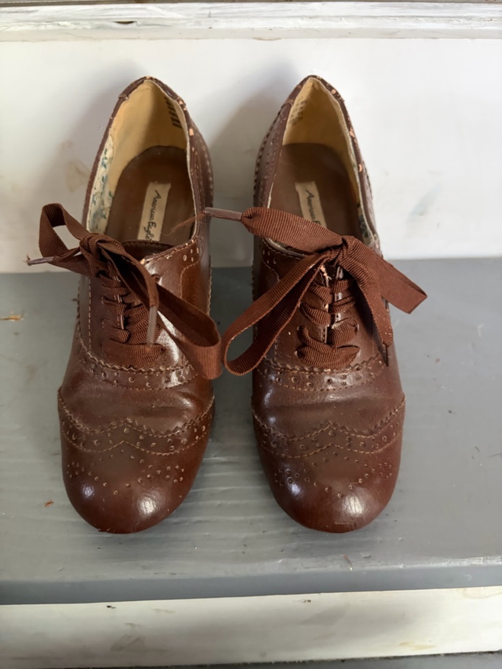 American Eagle Outfitters Brown Leather Oxford Heels